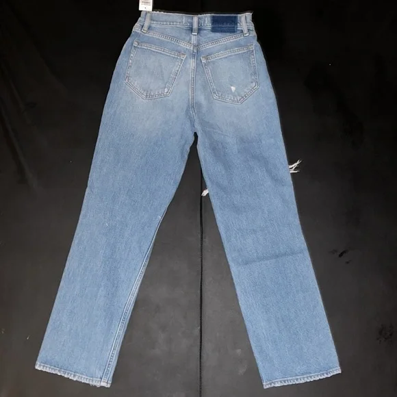 Ultra High Rise 90s Straight Jean “29 Regular”​
